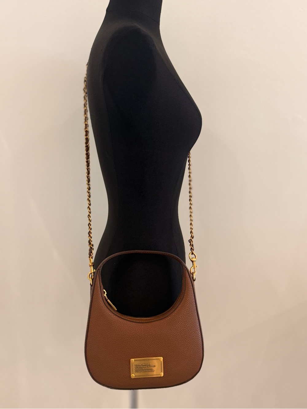 NWT Marc Jacobs small crescent bag - cognac